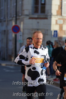 Marathon_Cheverny2025_Dimanche_Passage_CentreVille/2025CHEVERNY_VILLE_000230.JPG