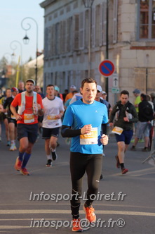 Marathon_Cheverny2025_Dimanche_Passage_CentreVille/2025CHEVERNY_VILLE_000231.JPG