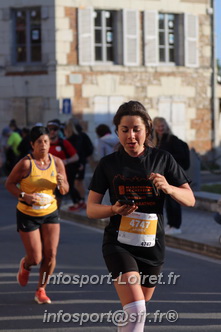 Marathon_Cheverny2025_Dimanche_Passage_CentreVille/2025CHEVERNY_VILLE_000259.JPG
