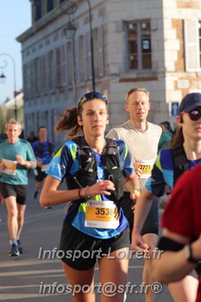 Marathon_Cheverny2025_Dimanche_Passage_CentreVille/2025CHEVERNY_VILLE_000278.JPG