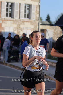 Marathon_Cheverny2025_Dimanche_Passage_CentreVille/2025CHEVERNY_VILLE_000282.JPG