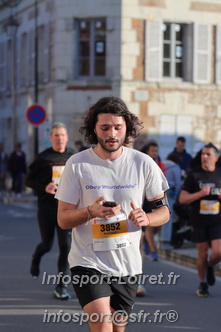 Marathon_Cheverny2025_Dimanche_Passage_CentreVille/2025CHEVERNY_VILLE_000285.JPG