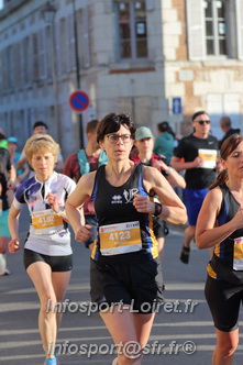 Marathon_Cheverny2025_Dimanche_Passage_CentreVille/2025CHEVERNY_VILLE_000308.JPG