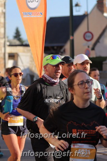Marathon_Cheverny2025_Dimanche_Passage_CentreVille/2025CHEVERNY_VILLE_000347.JPG