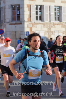 Marathon_Cheverny2025_Dimanche_Passage_CentreVille/2025CHEVERNY_VILLE_000350.JPG
