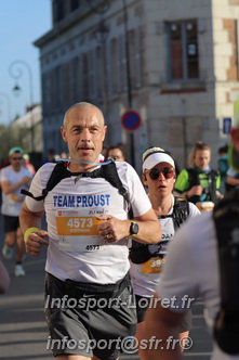 Marathon_Cheverny2025_Dimanche_Passage_CentreVille/2025CHEVERNY_VILLE_000359.JPG