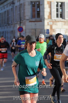 Marathon_Cheverny2025_Dimanche_Passage_CentreVille/2025CHEVERNY_VILLE_000363.JPG