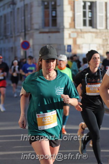 Marathon_Cheverny2025_Dimanche_Passage_CentreVille/2025CHEVERNY_VILLE_000364.JPG