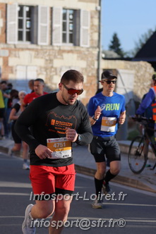 Marathon_Cheverny2025_Dimanche_Passage_CentreVille/2025CHEVERNY_VILLE_000365.JPG