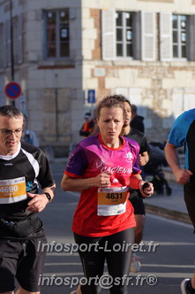 Marathon_Cheverny2025_Dimanche_Passage_CentreVille/2025CHEVERNY_VILLE_000388.JPG