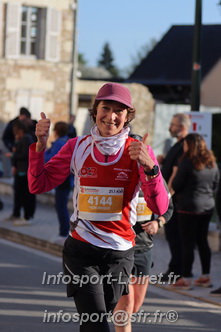 Marathon_Cheverny2025_Dimanche_Passage_CentreVille/2025CHEVERNY_VILLE_000404.JPG