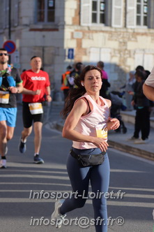Marathon_Cheverny2025_Dimanche_Passage_CentreVille/2025CHEVERNY_VILLE_000407.JPG
