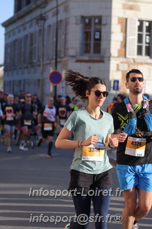 Marathon_Cheverny2025_Dimanche_Passage_CentreVille/2025CHEVERNY_VILLE_000409.JPG