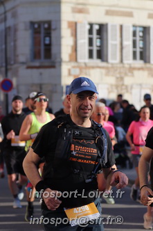 Marathon_Cheverny2025_Dimanche_Passage_CentreVille/2025CHEVERNY_VILLE_000439.JPG