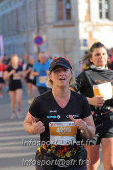 Marathon_Cheverny2025_Dimanche_Passage_CentreVille/2025CHEVERNY_VILLE_000444.JPG
