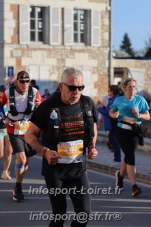 Marathon_Cheverny2025_Dimanche_Passage_CentreVille/2025CHEVERNY_VILLE_000450.JPG