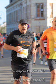 Marathon_Cheverny2025_Dimanche_Passage_CentreVille/2025CHEVERNY_VILLE_000457.JPG
