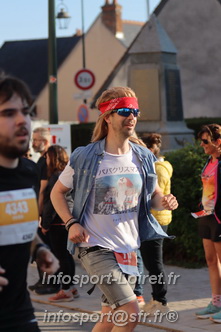 Marathon_Cheverny2025_Dimanche_Passage_CentreVille/2025CHEVERNY_VILLE_000468.JPG