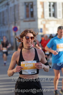 Marathon_Cheverny2025_Dimanche_Passage_CentreVille/2025CHEVERNY_VILLE_000480.JPG