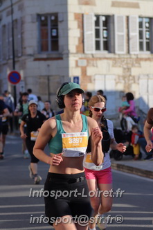 Marathon_Cheverny2025_Dimanche_Passage_CentreVille/2025CHEVERNY_VILLE_000482.JPG
