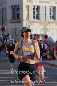 Marathon_Cheverny2025_Dimanche_Passage_CentreVille/2025CHEVERNY_VILLE_000483.JPG
