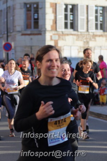 Marathon_Cheverny2025_Dimanche_Passage_CentreVille/2025CHEVERNY_VILLE_000488.JPG