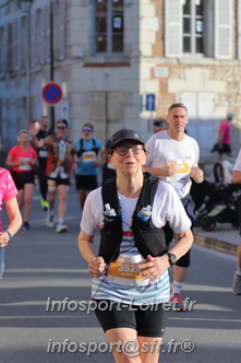 Marathon_Cheverny2025_Dimanche_Passage_CentreVille/2025CHEVERNY_VILLE_000517.JPG