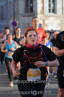 Marathon_Cheverny2025_Dimanche_Passage_CentreVille/2025CHEVERNY_VILLE_000523.JPG