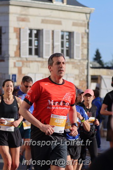 Marathon_Cheverny2025_Dimanche_Passage_CentreVille/2025CHEVERNY_VILLE_000524.JPG
