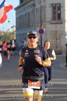 Marathon_Cheverny2025_Dimanche_Passage_CentreVille/2025CHEVERNY_VILLE_000539.JPG
