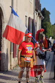 Marathon_Cheverny2025_Dimanche_Passage_CentreVille/2025CHEVERNY_VILLE_000581.JPG