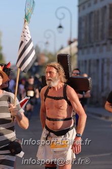 Marathon_Cheverny2025_Dimanche_Passage_CentreVille/2025CHEVERNY_VILLE_000582.JPG