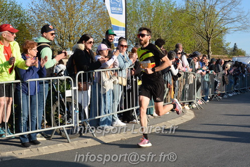Marathon_Cheverny2025_Dimanche_Passage_CentreVille/2025CHEVERNY_VILLE_000657.JPG