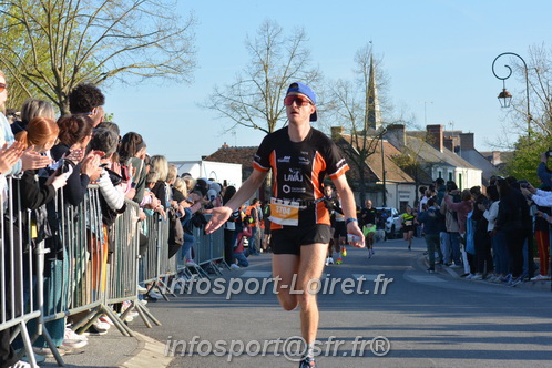 Marathon_Cheverny2025_Dimanche_Passage_CentreVille/2025CHEVERNY_VILLE_000670.JPG