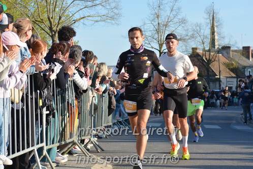Marathon_Cheverny2025_Dimanche_Passage_CentreVille/2025CHEVERNY_VILLE_000673.JPG