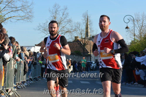 Marathon_Cheverny2025_Dimanche_Passage_CentreVille/2025CHEVERNY_VILLE_000680.JPG