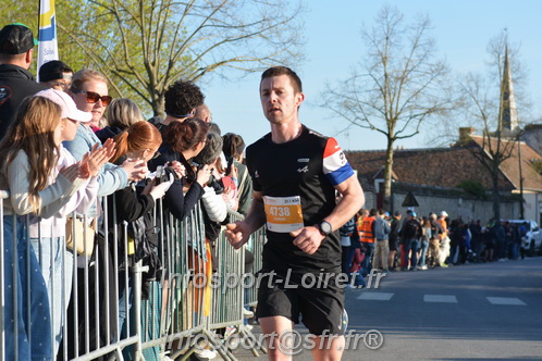 Marathon_Cheverny2025_Dimanche_Passage_CentreVille/2025CHEVERNY_VILLE_000682.JPG