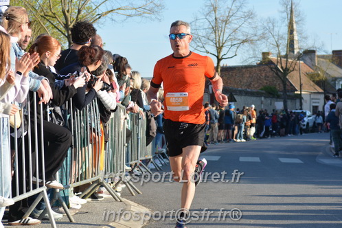 Marathon_Cheverny2025_Dimanche_Passage_CentreVille/2025CHEVERNY_VILLE_000683.JPG