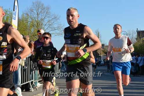 Marathon_Cheverny2025_Dimanche_Passage_CentreVille/2025CHEVERNY_VILLE_000687.JPG