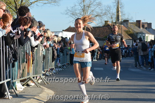 Marathon_Cheverny2025_Dimanche_Passage_CentreVille/2025CHEVERNY_VILLE_000689.JPG
