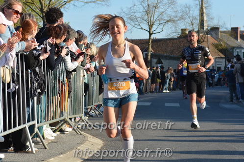 Marathon_Cheverny2025_Dimanche_Passage_CentreVille/2025CHEVERNY_VILLE_000690.JPG