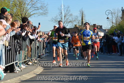 Marathon_Cheverny2025_Dimanche_Passage_CentreVille/2025CHEVERNY_VILLE_000696.JPG