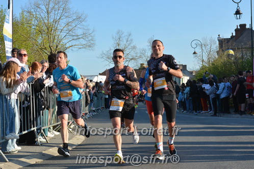 Marathon_Cheverny2025_Dimanche_Passage_CentreVille/2025CHEVERNY_VILLE_000701.JPG