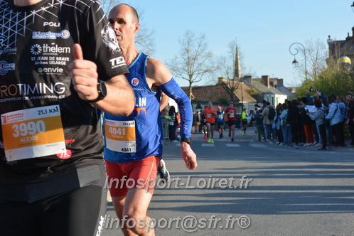 Marathon_Cheverny2025_Dimanche_Passage_CentreVille/2025CHEVERNY_VILLE_000703.JPG