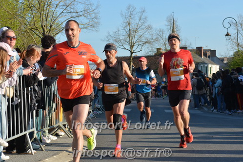 Marathon_Cheverny2025_Dimanche_Passage_CentreVille/2025CHEVERNY_VILLE_000705.JPG
