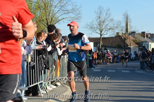 Marathon_Cheverny2025_Dimanche_Passage_CentreVille/2025CHEVERNY_VILLE_000707.JPG