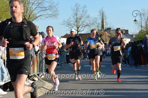 Marathon_Cheverny2025_Dimanche_Passage_CentreVille/2025CHEVERNY_VILLE_000709.JPG