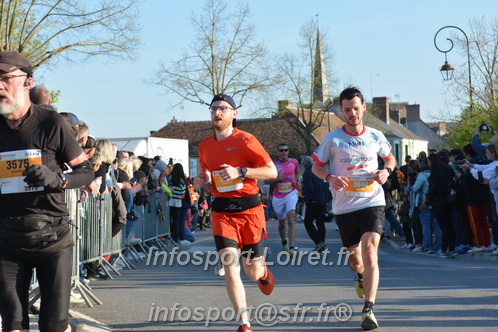 Marathon_Cheverny2025_Dimanche_Passage_CentreVille/2025CHEVERNY_VILLE_000715.JPG