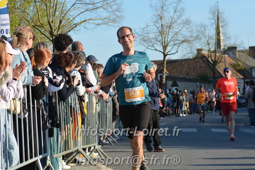 Marathon_Cheverny2025_Dimanche_Passage_CentreVille/2025CHEVERNY_VILLE_000723.JPG