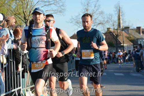 Marathon_Cheverny2025_Dimanche_Passage_CentreVille/2025CHEVERNY_VILLE_000734.JPG